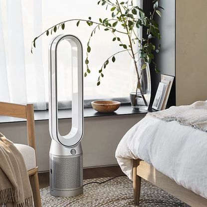 Dyson Purifier Cool AutoReact in bedroom 