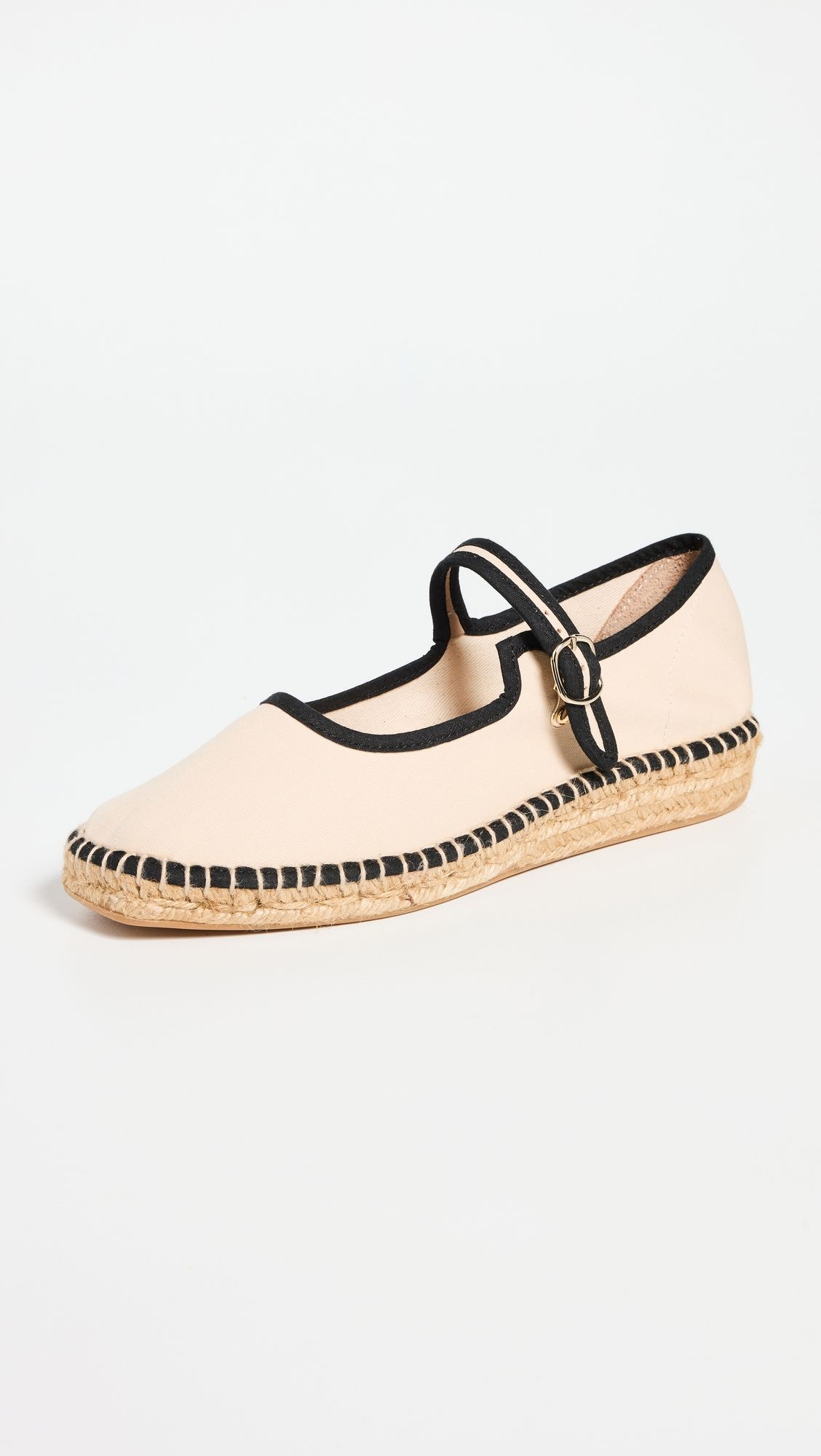 Katie Holmes Wore This Under-0 Shoe Trend Katie Holmes Wore This Under-0 Shoe Trend