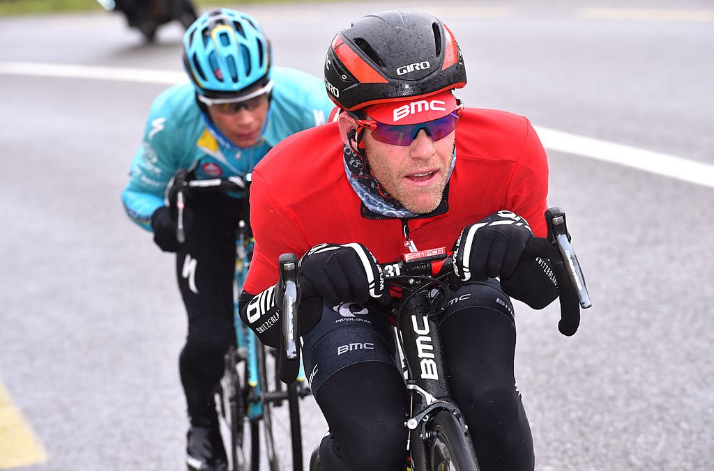 Brent Bookwalter (BMC) gets aero