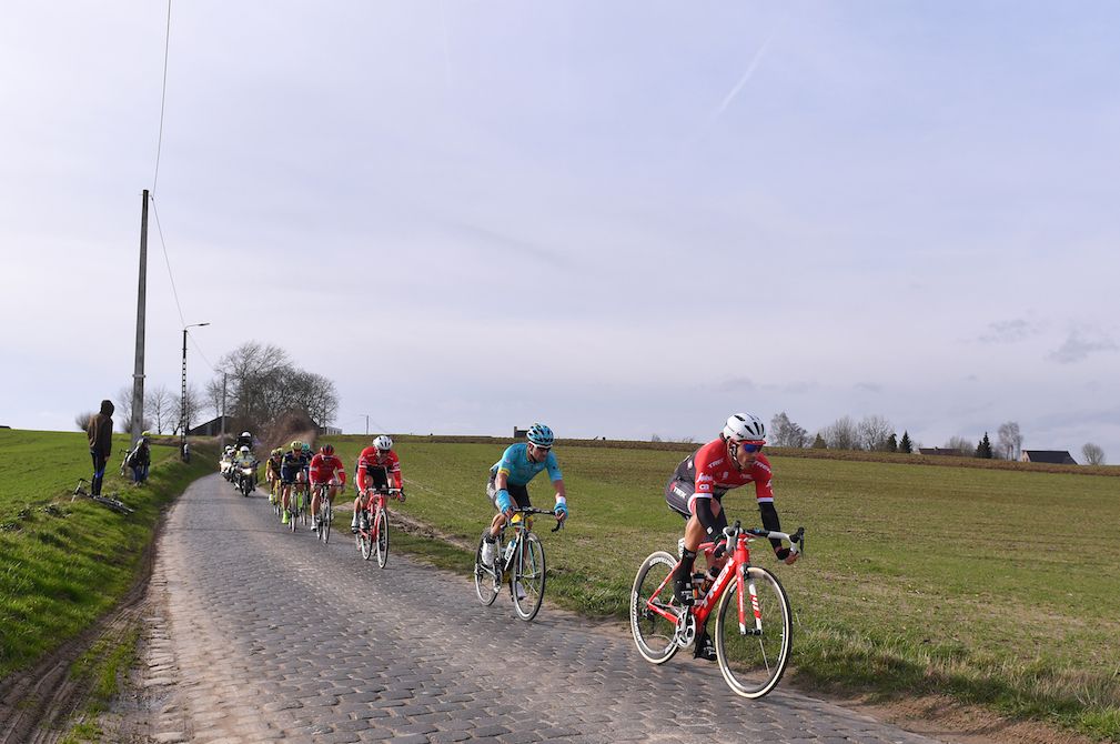 Fabio Felline riding the cobbles of the Omloop Het Nieuwsblad