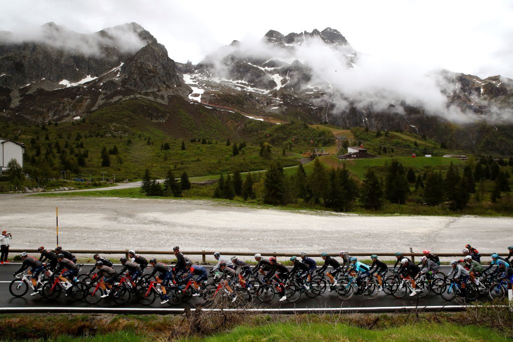 The pack rides on the Tonale pass during the 17th stage of the Giro dItalia 2022 cycling race 168 kilometers from Ponte di Legno to Lavarone on May 25 2022 Photo by Luca Bettini AFP Photo by LUCA BETTINIAFP via Getty Images