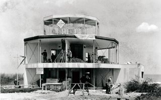 April 7 program. Keck and House of Tomorrow, one of the earliest solar homes. Image courtesy of Robert Boyce