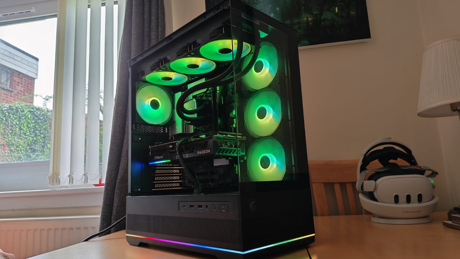 A Quoted Tech Horizon Custom gaming PC inside a MSI Pano chassis
