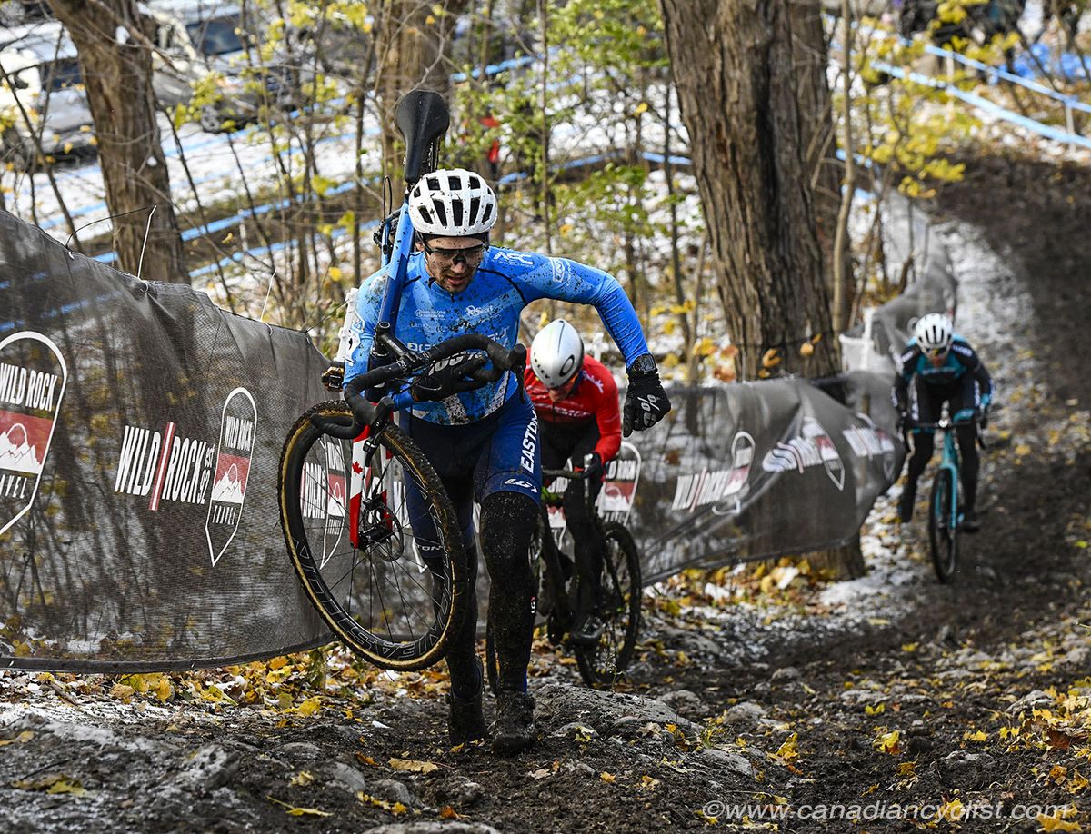 Michael van den Ham (Garneau-Easton) leading Raphael Gagne (OMX- Silverback)and Geoff Kabush (Yeti/Maxxis) on the run up