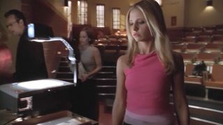 Sarah Michelle Gellar in Buffy the Vampire Slayer Season 4