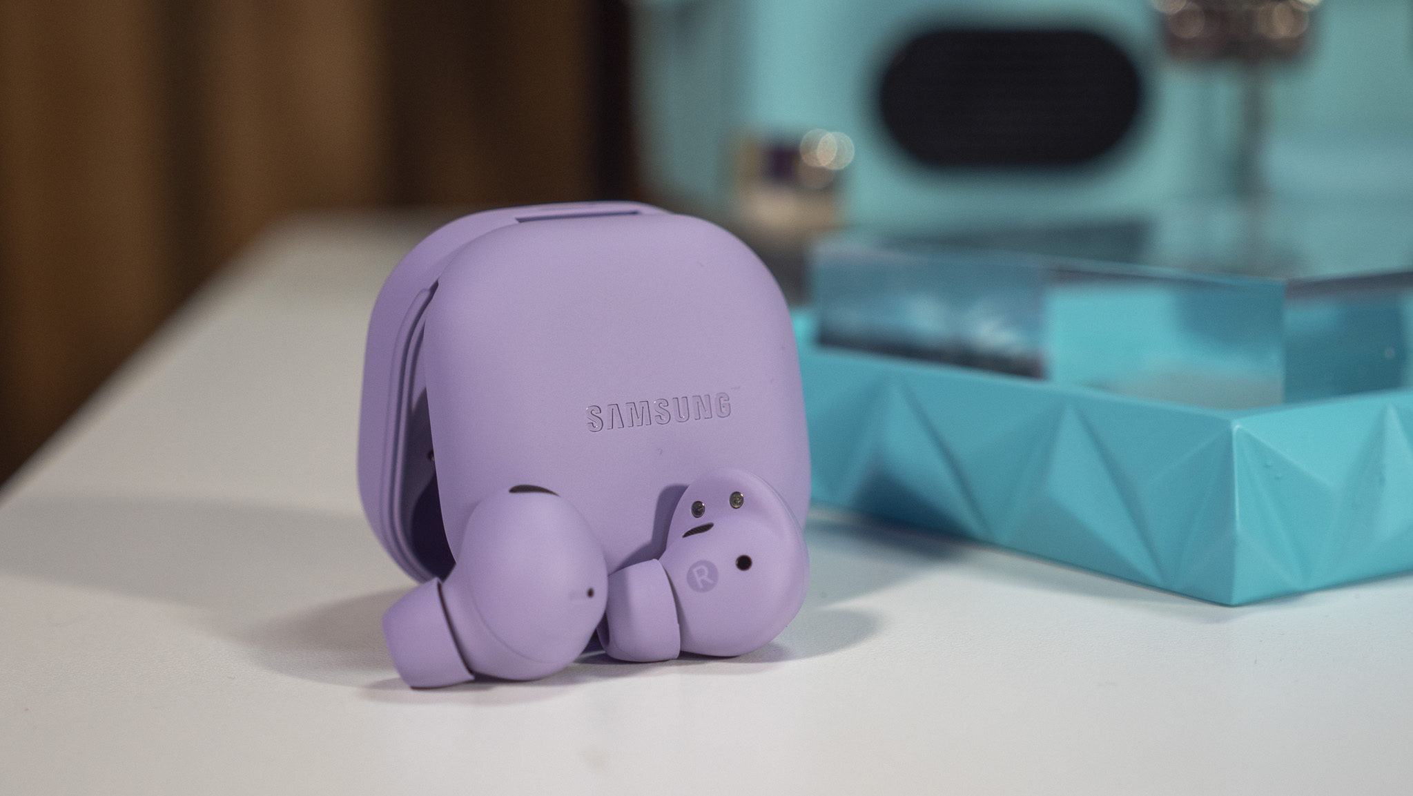 Samsung Galaxy Buds 2 Pro Bora Purple colorway