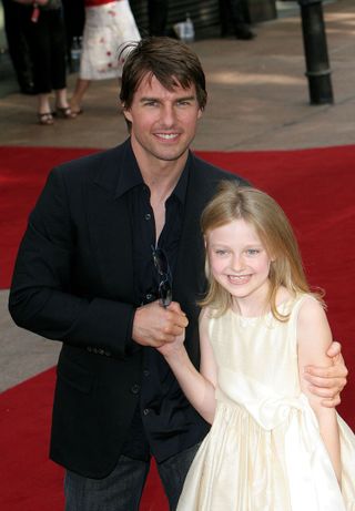 Dakota Fanning and Tom Cruise