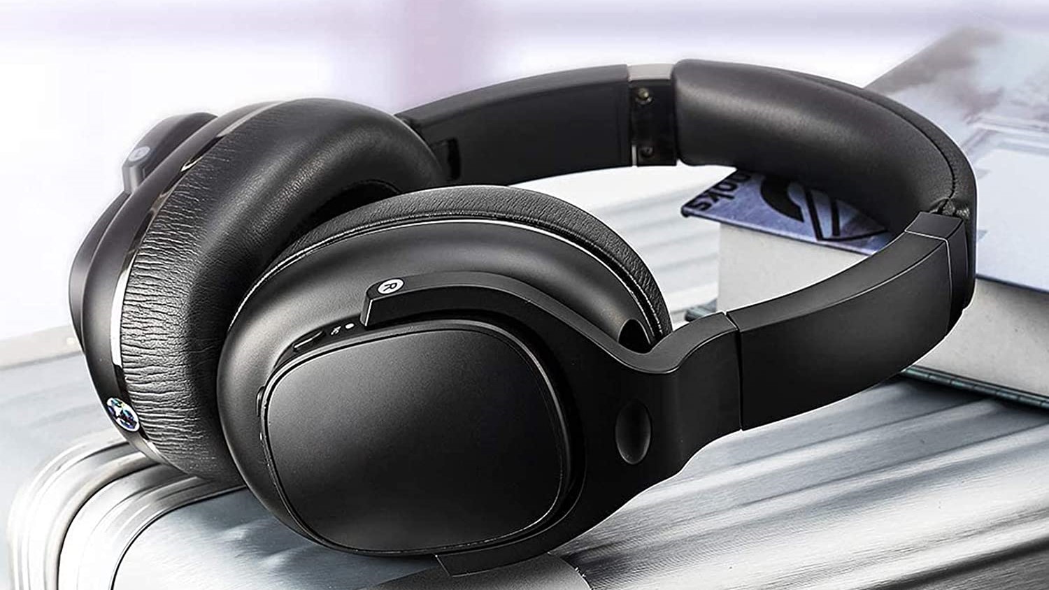 Tapela E9 headphones