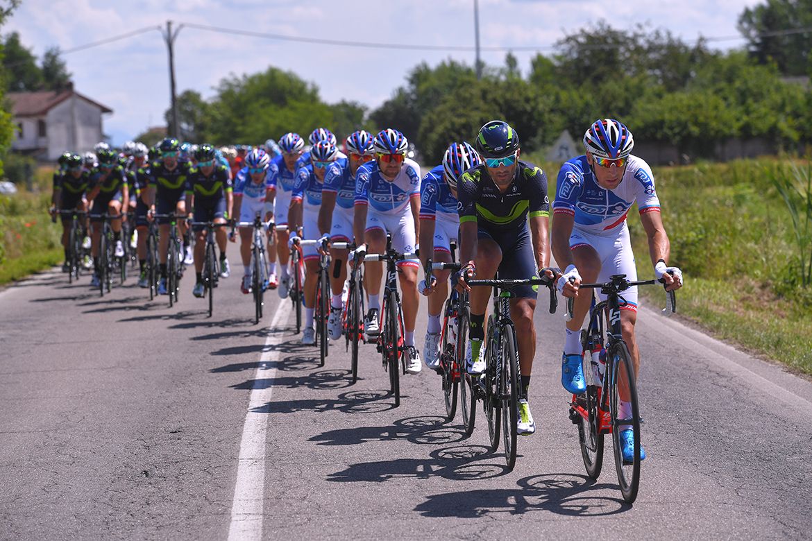 FDJ lining out the peloton at the Giro d'Italia
