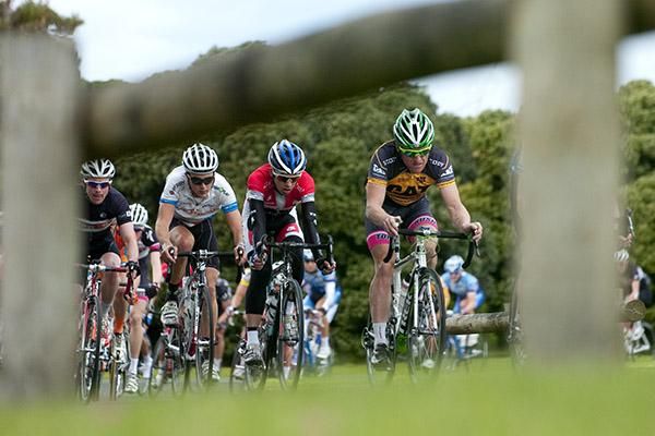 The chasing bunch was finding the going tough to peg back breakway rider Adam Phelan with a smaller chasing group in-between.