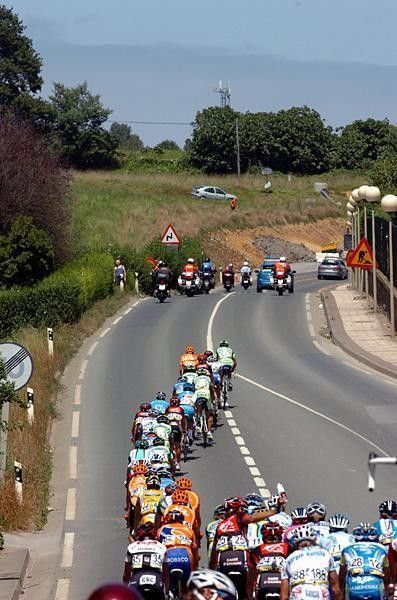 The peloton thins out.