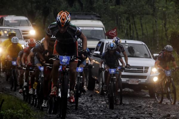 Racers push the pace at La Ruta.
