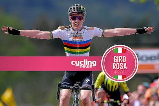 Giro Rosa: Anna van der Breggen is back to win the maglia rosa