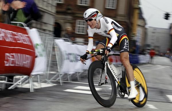 Judith Arndt (Germany) is perfectly poised on her TT bike