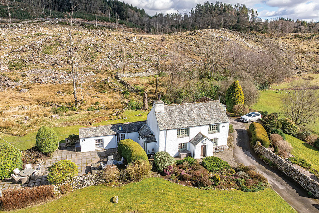 Property for sale with mountain view: Cubben House, Irton, Holmrook, Lake District
