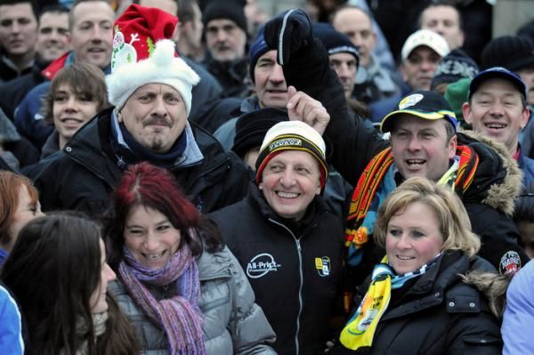 Fans and supporters of Fans Supporters Bart Wellens, including Lucien Wellens, his dad