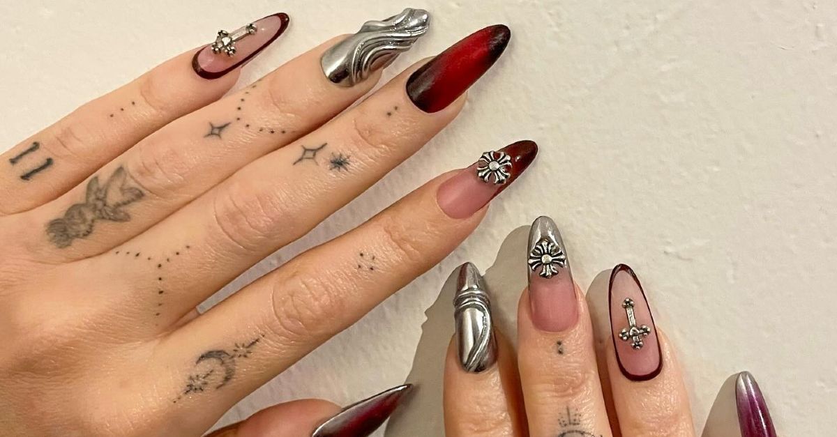 Selon une célèbre artiste d'ongles, l'esthétique « dark féminine » est à la mode pour l'hiver