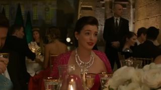 Anne Hathaway wearing a very expensive necklace in Ocean's 8