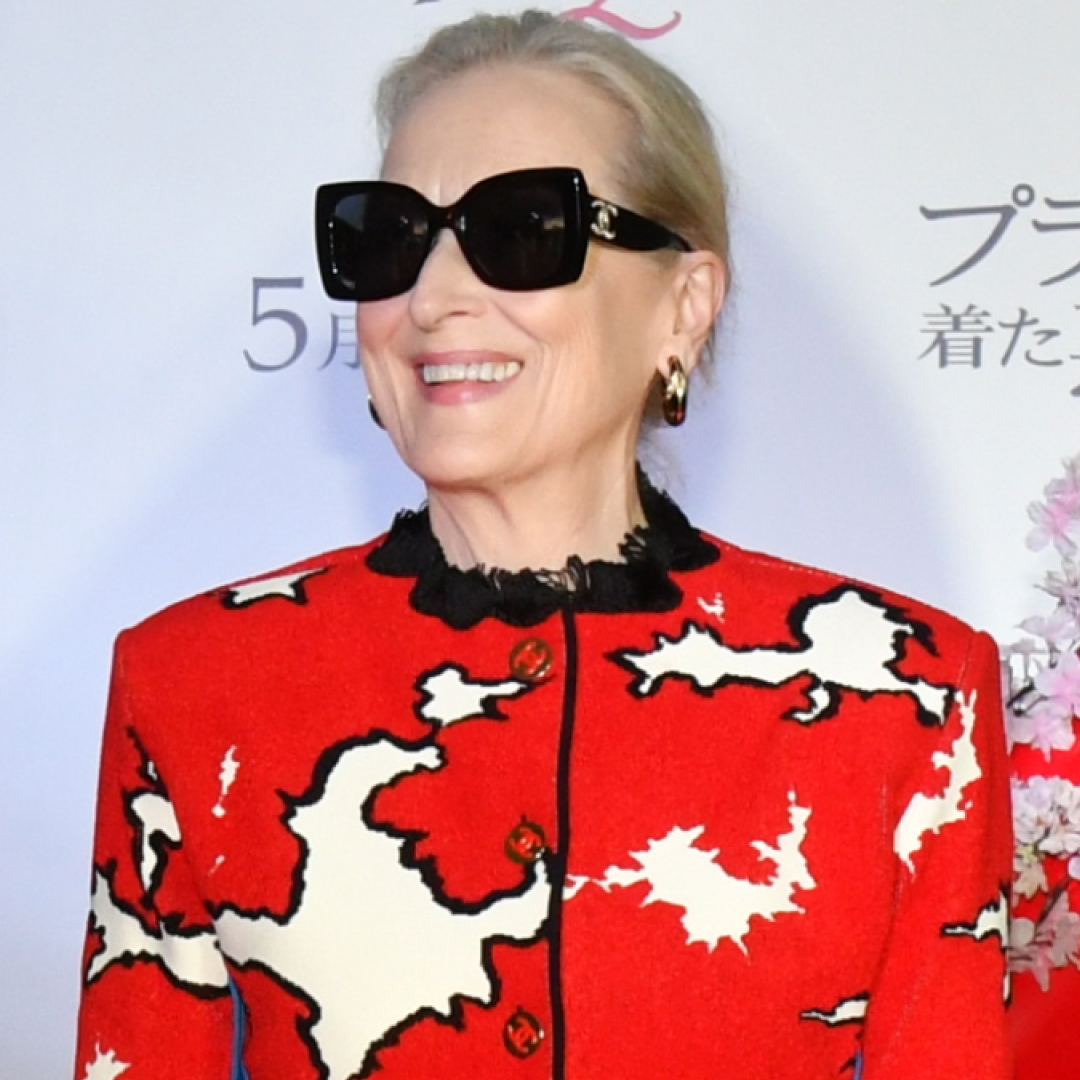 Meryl Streep wore a red, white, and black skirt set from Chanel M&eacute;tiers d'Art Spring 2026 collection to the Devil Wears Prada 2 premiere in Tokyo