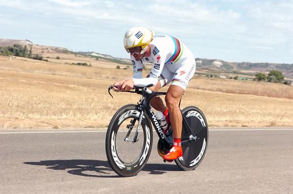 Fabian Cancellara (Saxo Bank) set the early benchmark in the stage 17 time trial, but ended up third behind Velits and Menchov.