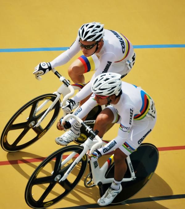 Eventual winner Edwin Avila (Colombia) in the points race.