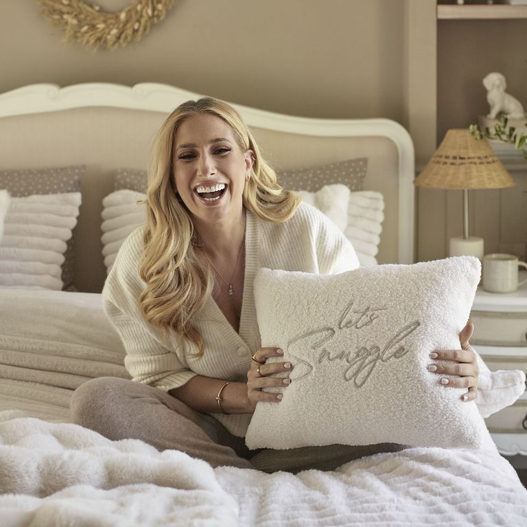 How Stacey Solomon gave her bedroom an autumnal refresh | Ideal Home