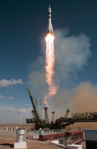 Soyuz TMA-13 Launch