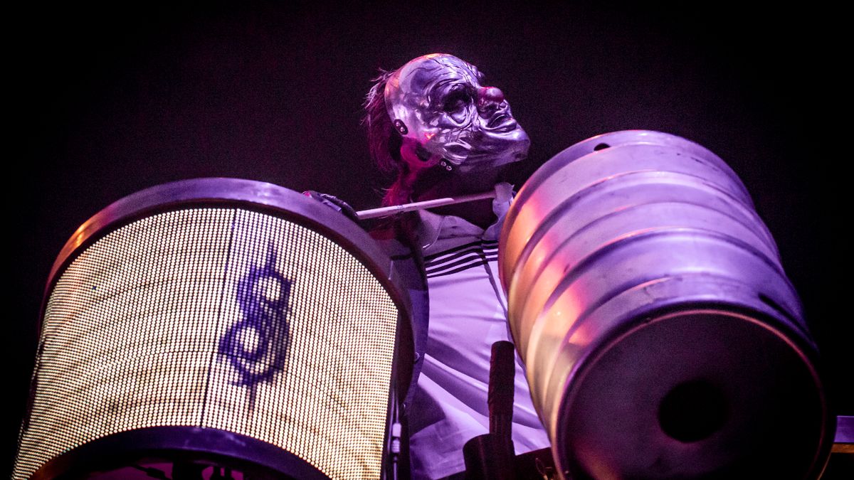 Clown playing live with Slipknot