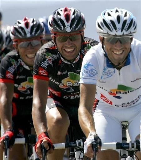 Smiling Spaniards