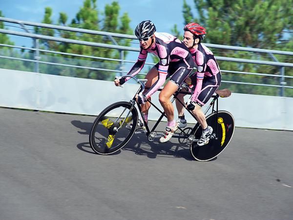 Rodrigue Pommelet (stoker) and Ruddy Depecker putting in the effort to clock 12"772 over 200m.