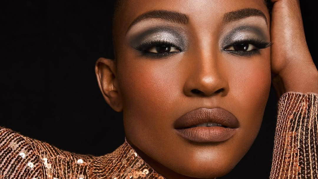 Chrome makeup trend 2026