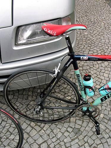Scotty's on Bianchi's aluminium/carbon bike