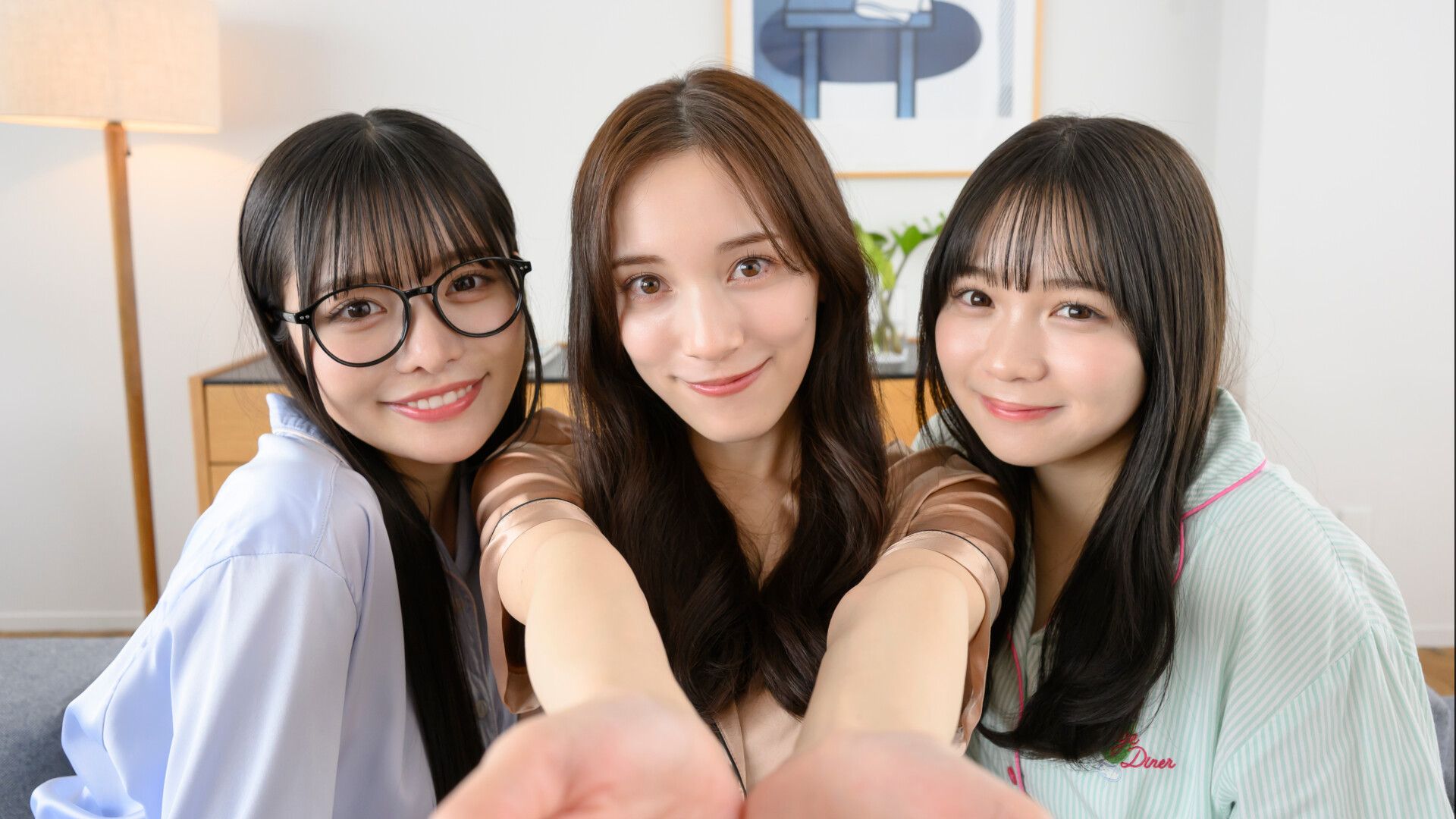 Gaming: Breaking: A Japanese visual novel where you're a pet hamster doted on by three sisters is back on Steam