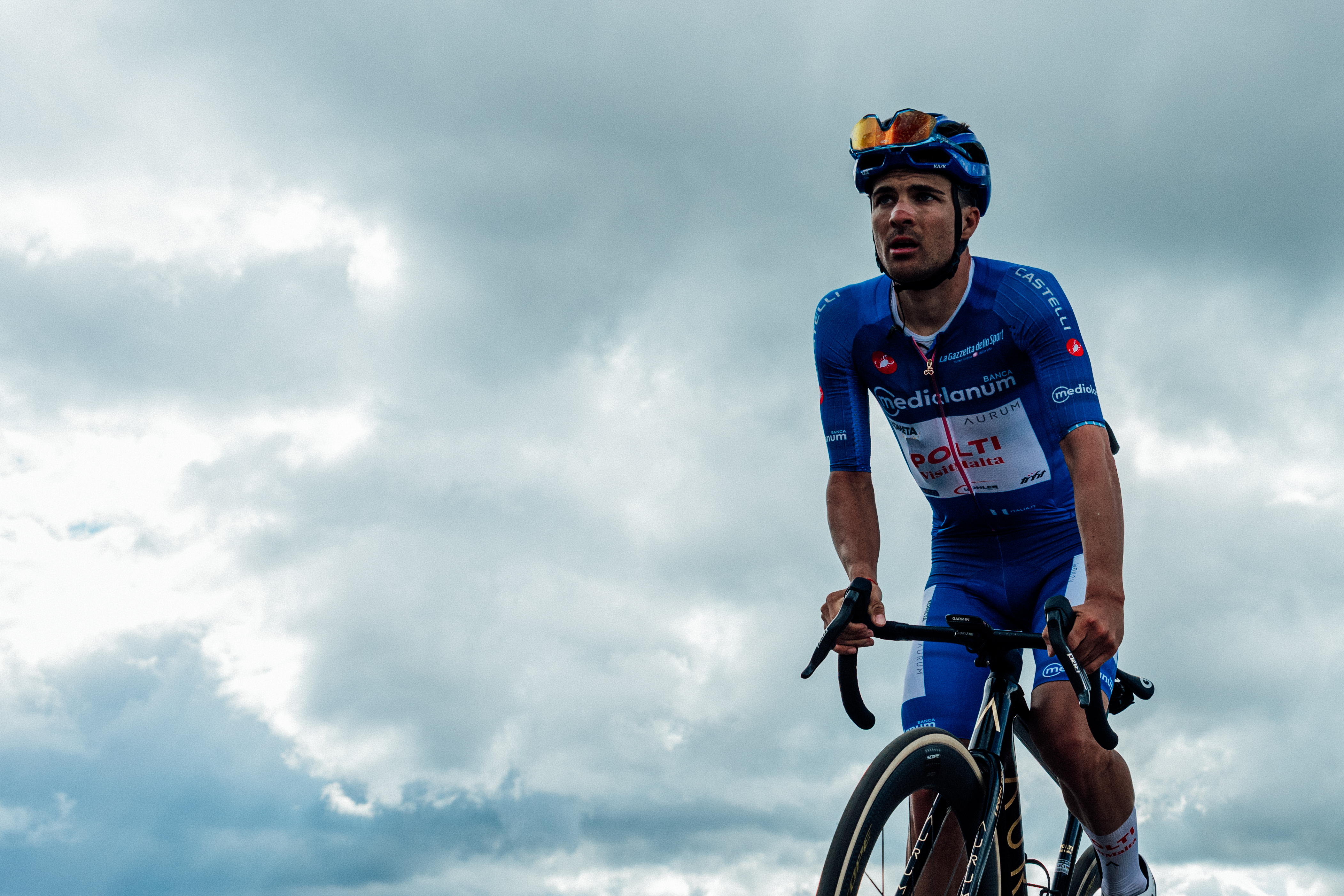 Diego Pablo Sevilla riding on the mountain roads. Images from 2026 Giro d'Italia stage 7 to Blockhaus