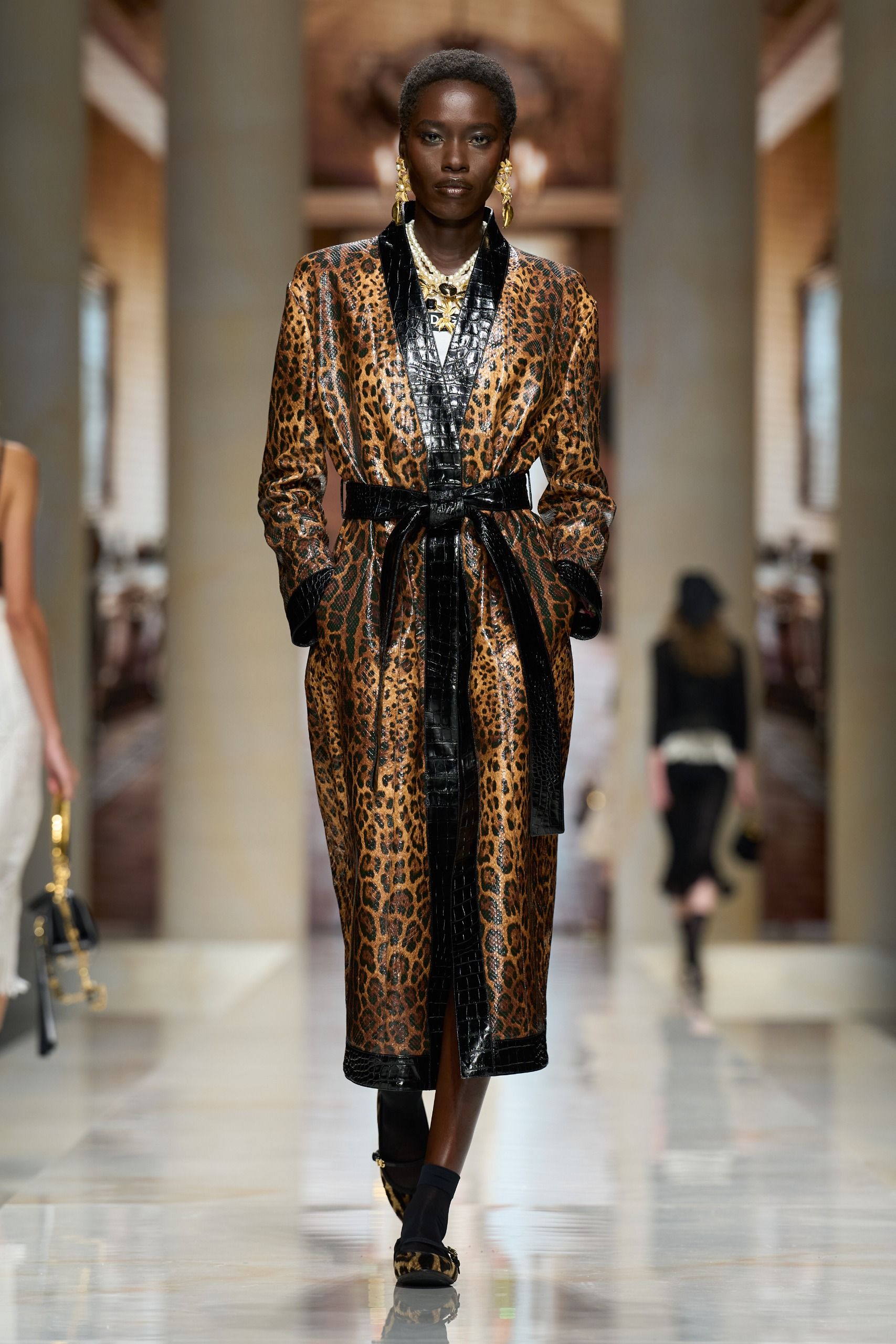 Dolce & Gabbana S/S 2027 runway show