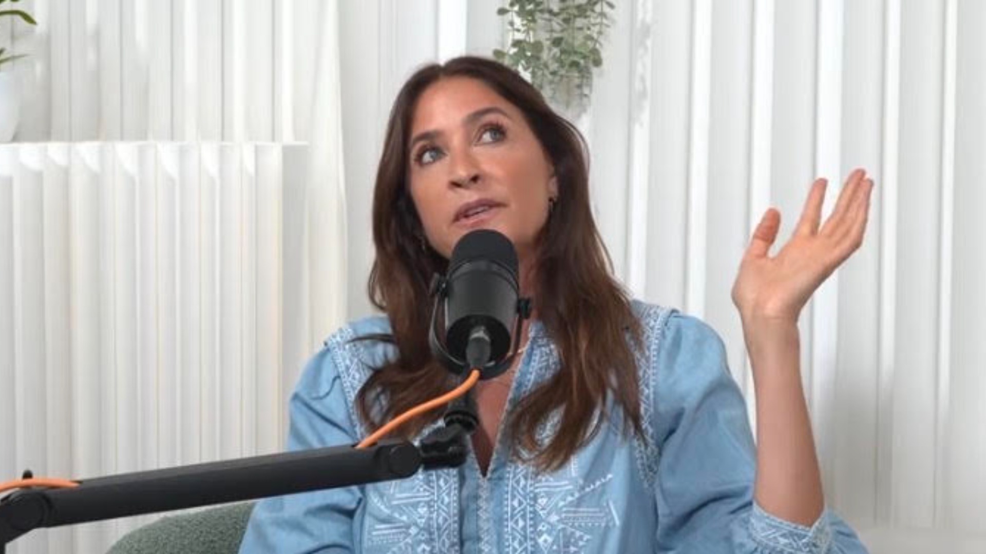 Lisa Snowdon appearing on the Second Act podcast