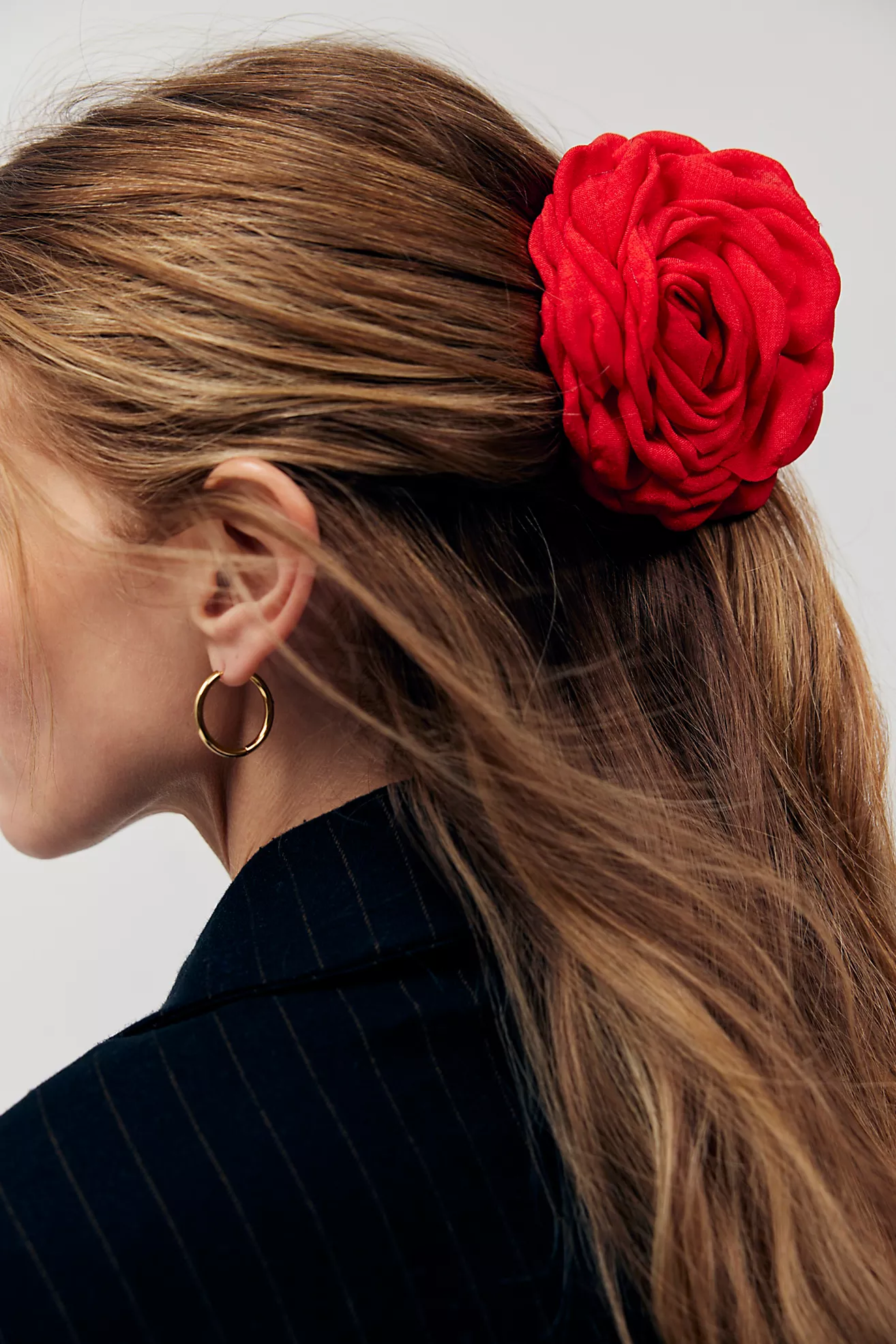 Belle Rosette Claw Clip