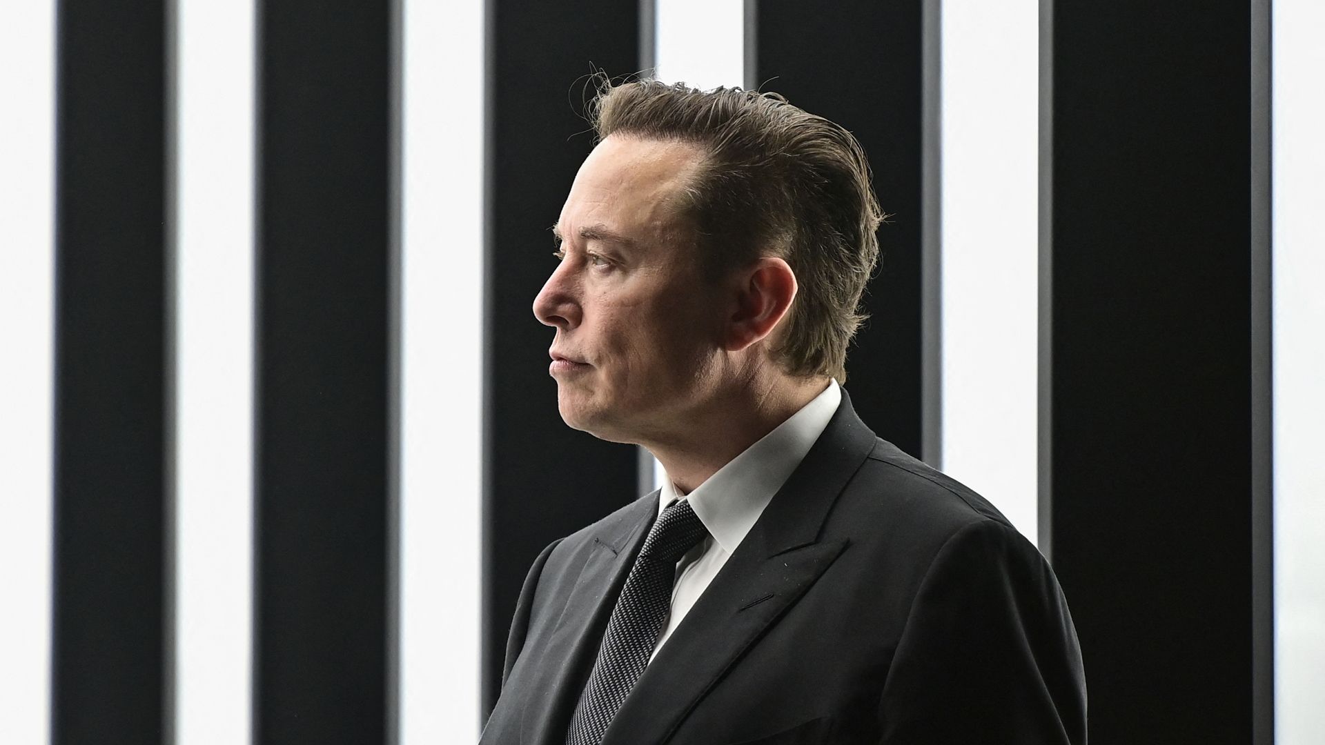 cette-fausse-vid-o-d-elon-musk-veut-vous-inciter-investir-dans-les