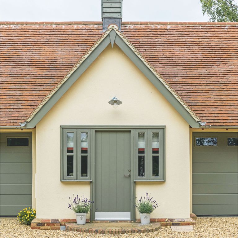 Replacing a front door — how to choose the right option | Ideal Home