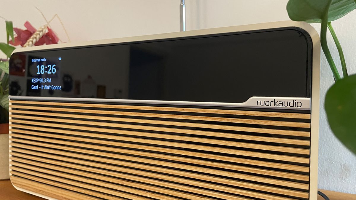 Internet radio: Ruark R2 Mk4