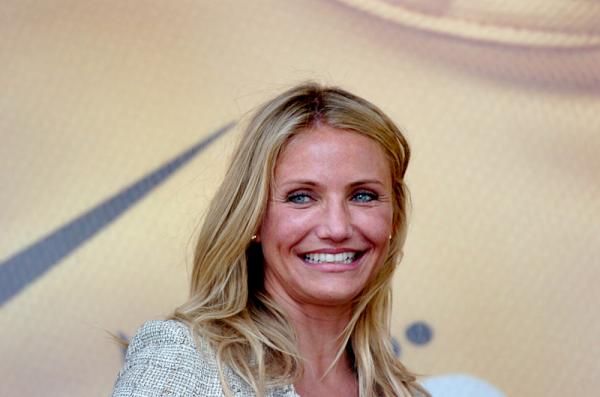 Actor Cameron Diaz was at the finish on stage 18