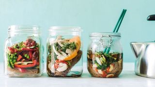 healthy-packed-lunch-ideas-from-packed-portable-noodles