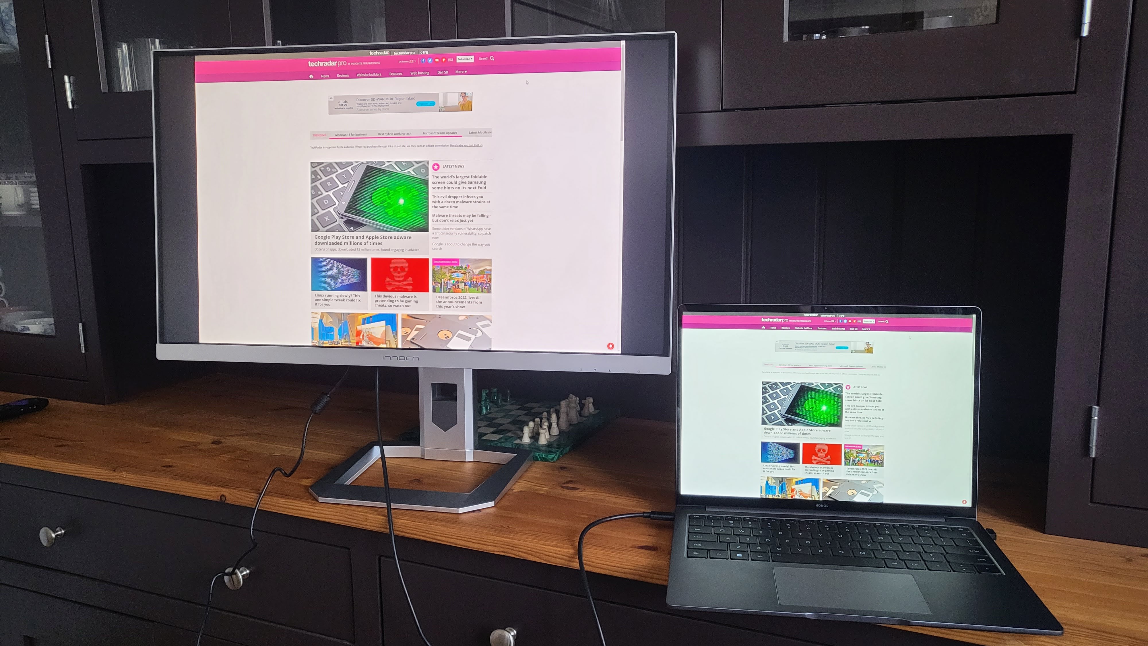 InnoCN 27M2U Mini LED monitor