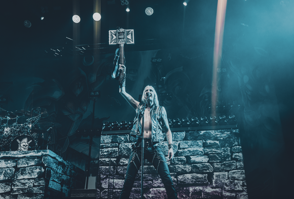 Hammerfall on stage