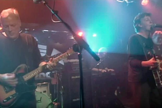 Paul McCartney and David Gilmour Rock a Beatles Classic at the Cavern ...