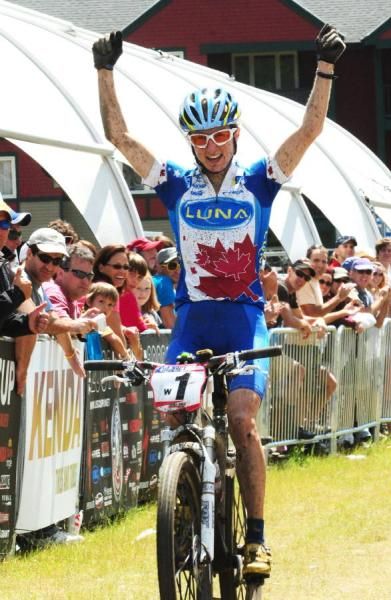 Catherine Pendrel (Luna Women's MTB) wins her third straight Pro XCT