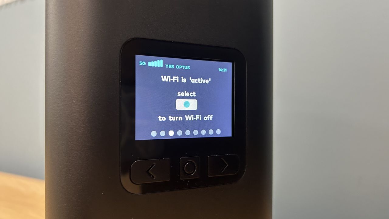 Optus 5G modem specs LED screen with different menu prompts