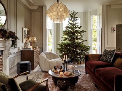 10 Simple Christmas Decoration Ideas! - Driven by Decor