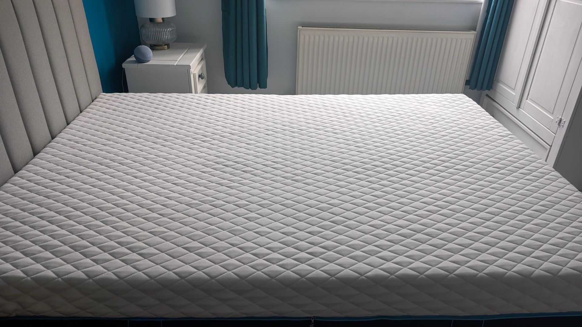 Testing the Simba Hybrid Pro in Liz's room