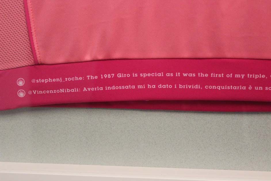 The 2012 maglia rosa has quotes from past winners